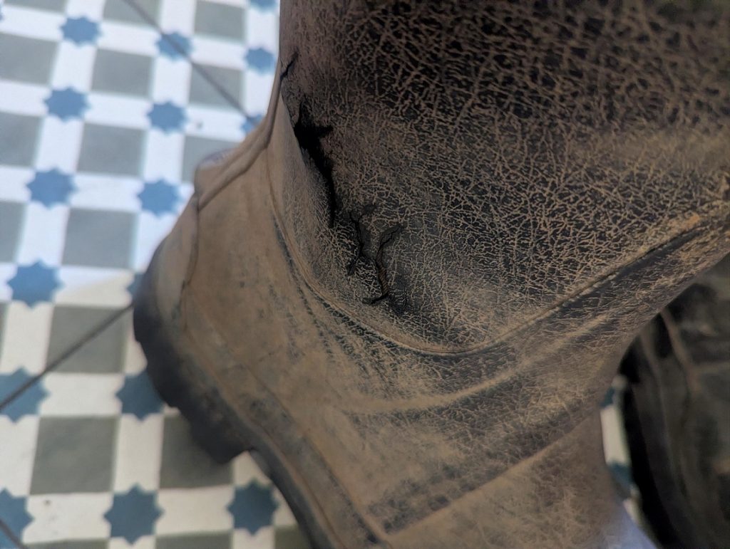 Splits in Hunter Wellington Boot